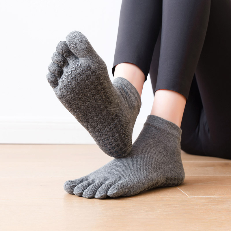 Anti-Slip Women Pilates Socks  - огляд і ціна Pilates Yoga Fitness